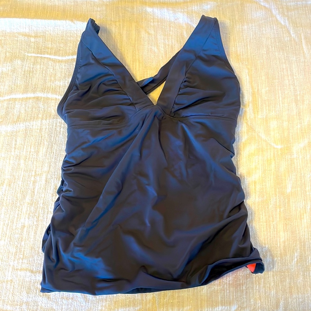 ATHLETA | Swim Top - Picture 1 of 3